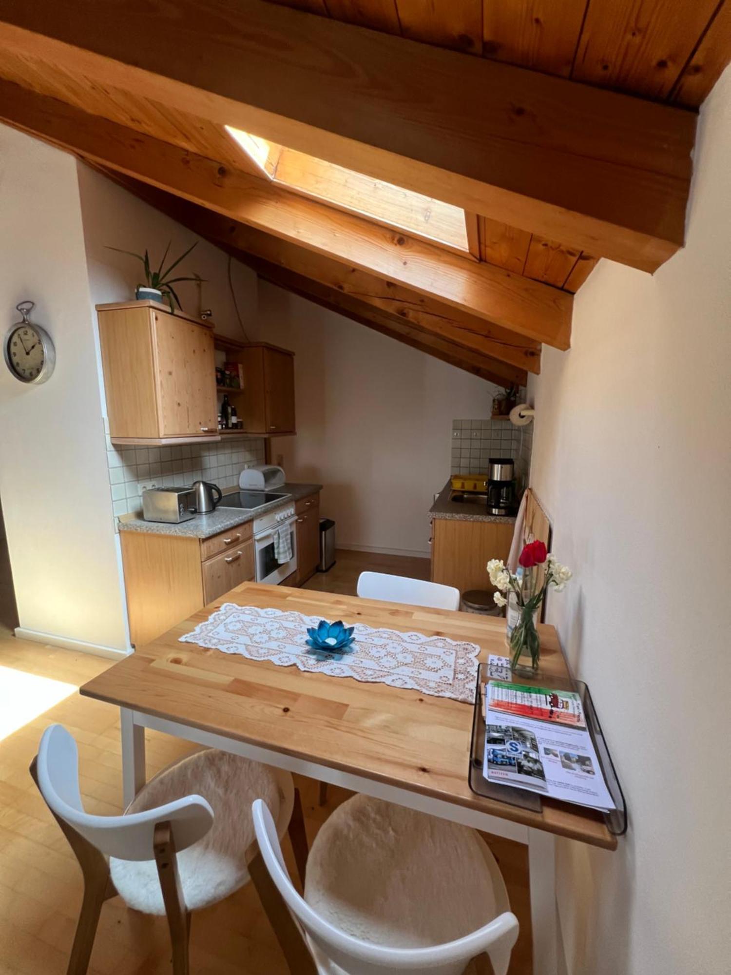 Gemuetliche Dachgeschosswohnung Mit Balkon Ainring Kültér fotó