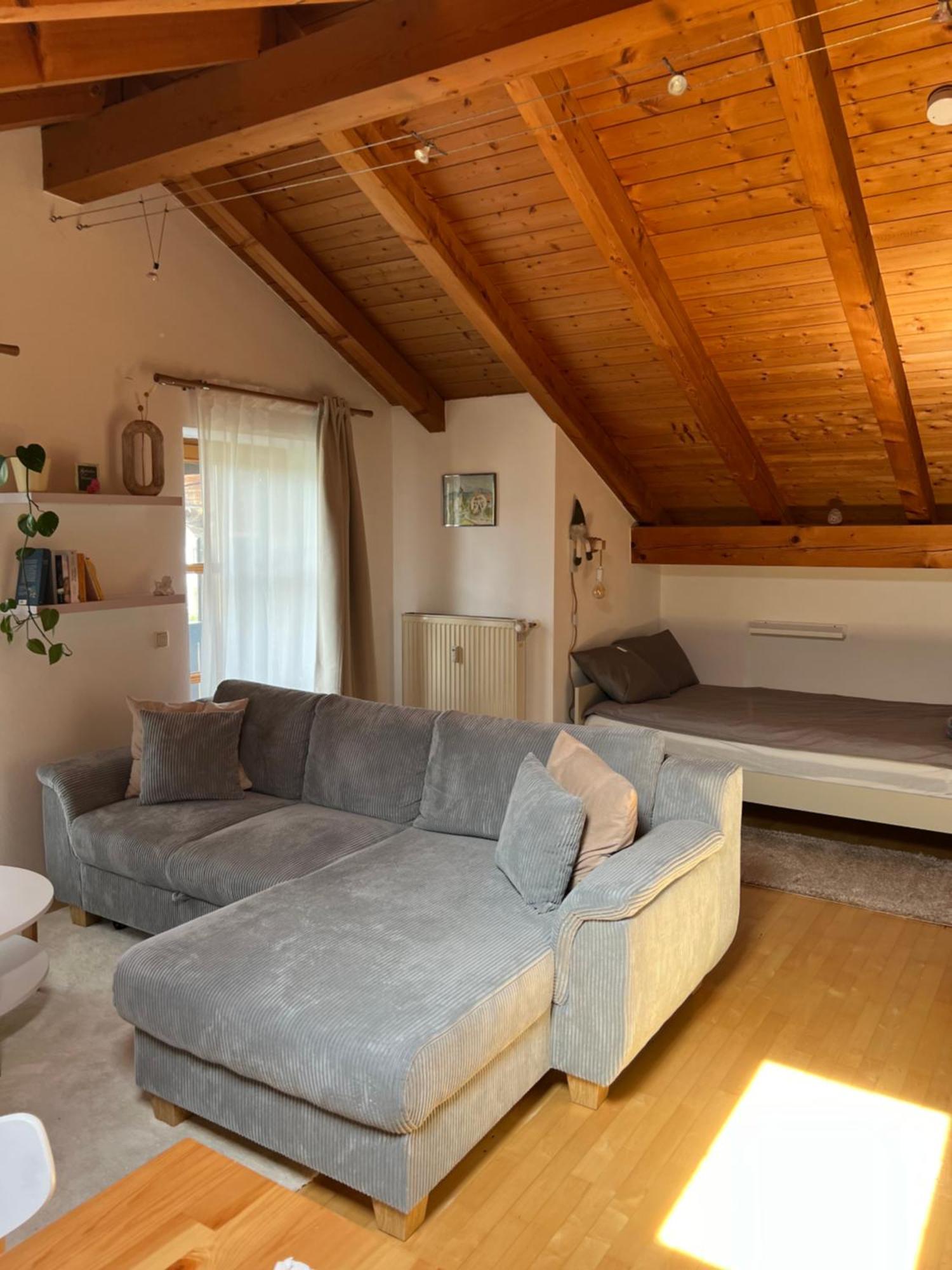 Gemuetliche Dachgeschosswohnung Mit Balkon Ainring Kültér fotó